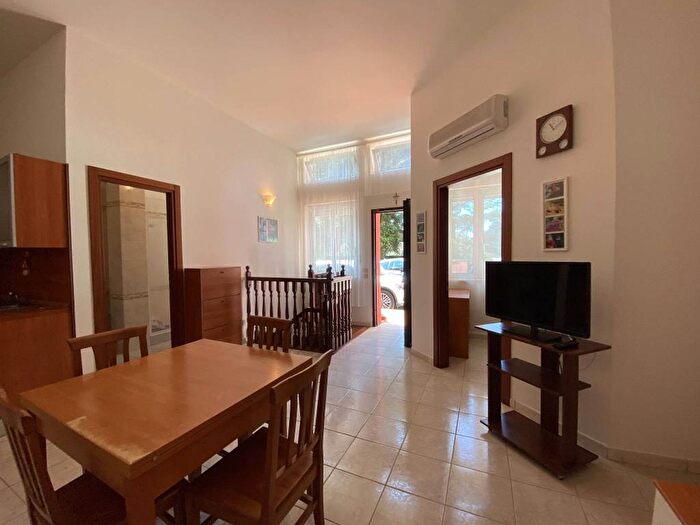 Appartamento trilocale in affitto in Via Alessandro La Marmora, Zona Nuova Pratoranieri, Follonica