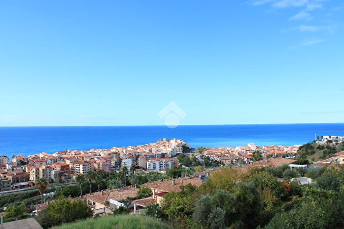 Appartamento con 5 locali in vendita in Via dei Mandorli, Diamante