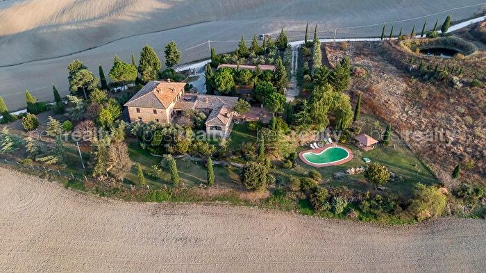 Casa in vendita in Pienza