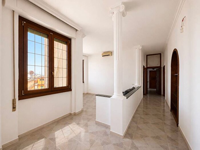 Appartamento quadrilocale in affitto in Via degli Ausoni, San Lorenzo, Roma