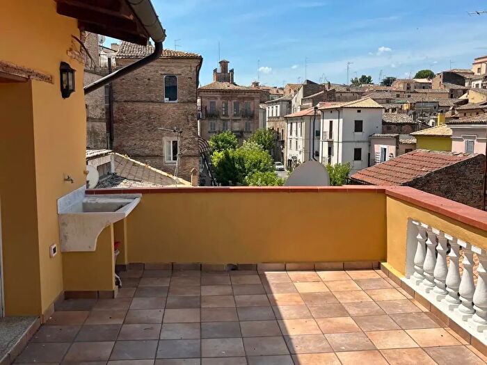 Appartamento trilocale in affitto in Via Corsea, Lanciano