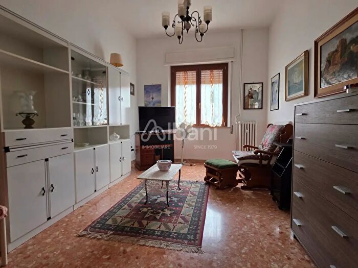Appartamento trilocale in affitto in Arcola