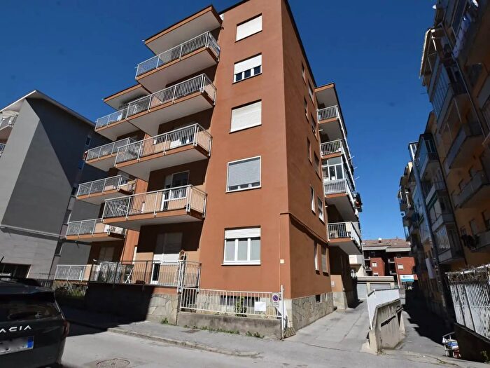 Appartamento trilocale in vendita in Via Viale, Mondovi