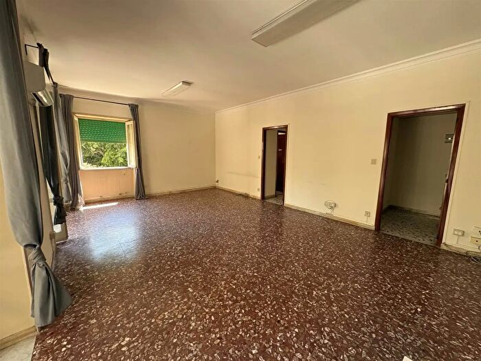 Appartamento con 6 locali in affitto in Viale Vittorio Veneto, Catania