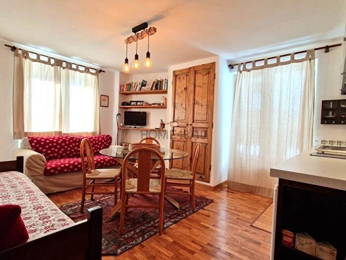 Appartamento trilocale in affitto in Strada Vittoria, Centro, Courmayeur