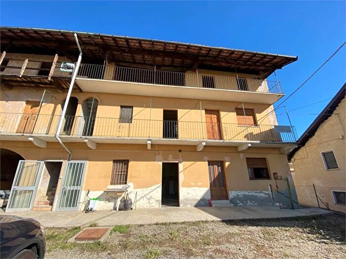 Casa con 5 locali in vendita in Mezzomerico, Milano