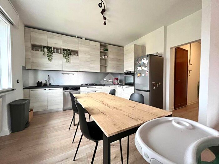 Casa quadrilocale in affitto in Via Maggio, Centro, Ponte San Nicolò