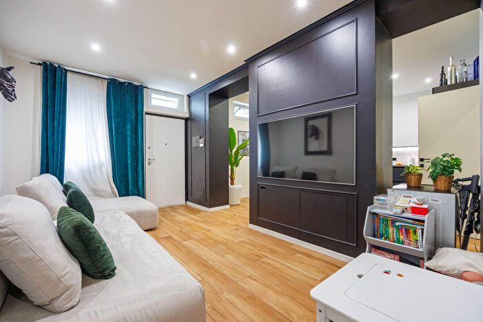 Appartamento quadrilocale in vendita in Corso Monte Grappa, Torino