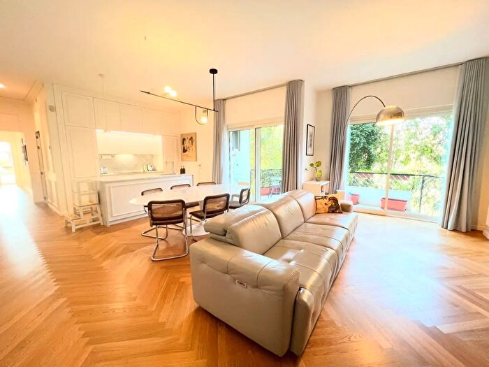 Appartamento quadrilocale in vendita in Viale Regina Margherita, Pescara