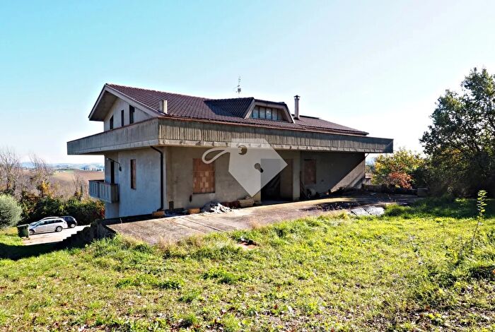 Casa in vendita in Mogliano Zona Semicentrale, Mogliano