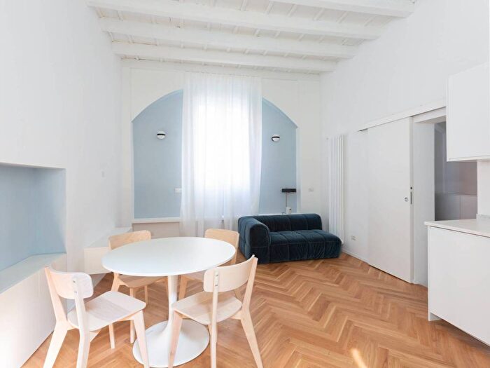 Appartamento bilocale in affitto in Strada della Carità, Porta Romana Medaglie dOro, Milano