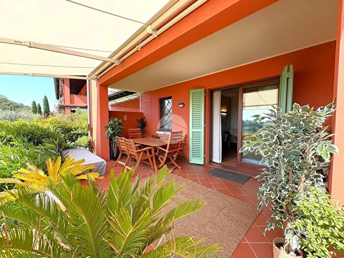 Appartamento trilocale in vendita in Via Sant'Albano, Soiano Del Lago