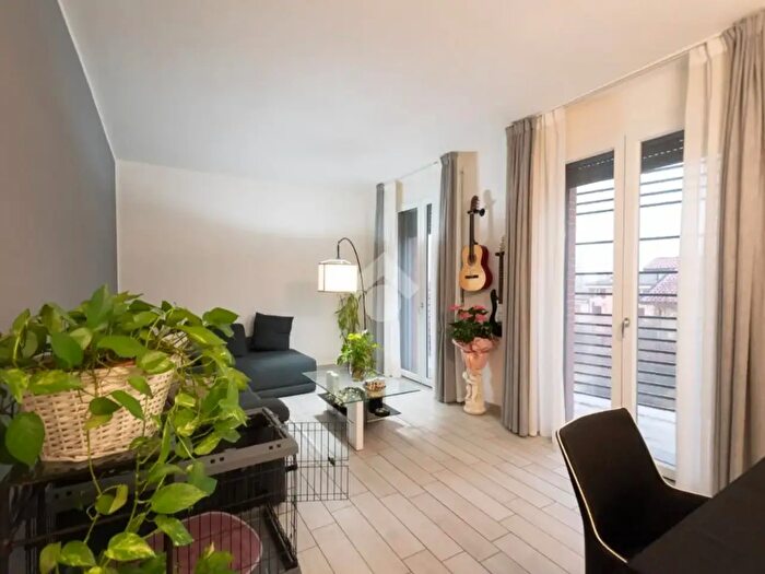 Appartamento con 5 locali in vendita in Via Chiesa Sud, Novi Di Modena