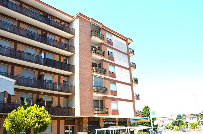 Appartamento trilocale in vendita in Strada Genova, Moncalieri