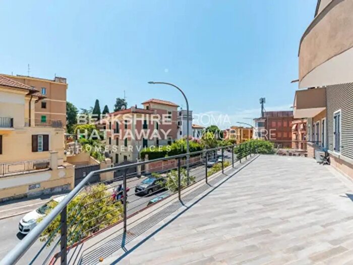 Appartamento trilocale in vendita in Roma