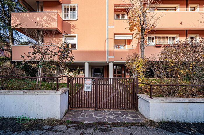 Appartamento trilocale in vendita in Via della Pace, Sasso Marconi