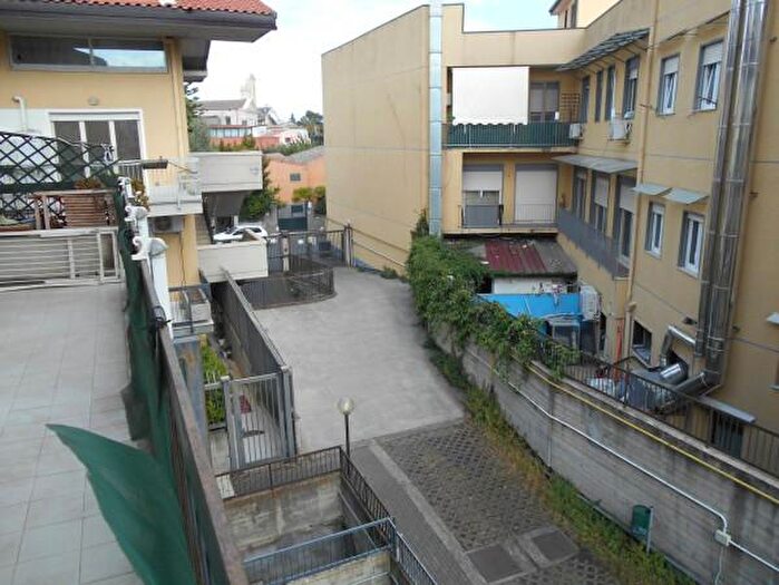 Appartamento trilocale in vendita in Piazza Vittorio Veneto, SantAgata Li Battiati