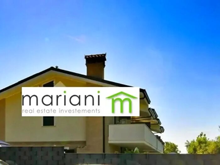 Casa con 5 locali in vendita in Via Costa Caselle, Marino