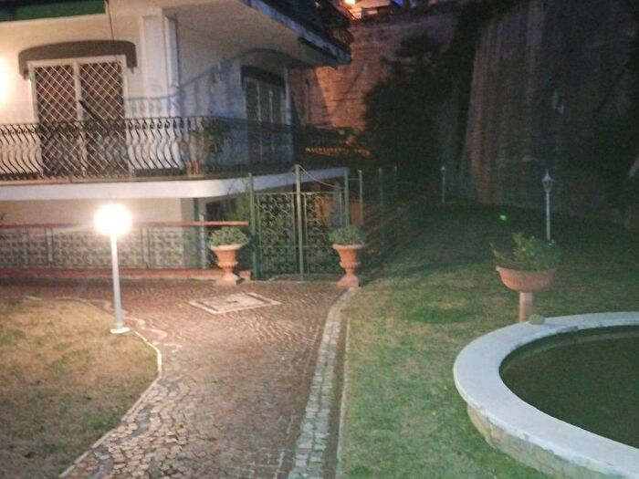 Appartamento con 5 locali in affitto in Contrada La Schiana, Località la Schiana Damiani, Pozzuoli