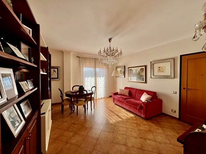 Appartamento trilocale in affitto in Via Francesco Tovaglieri, Tor Tre Teste Torre Maura, Roma