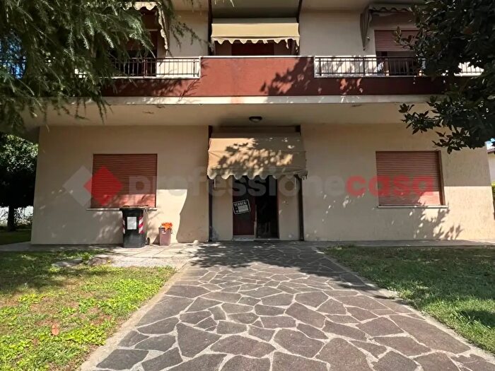 Casa quadrilocale in vendita in Via Amendola, Lendinara