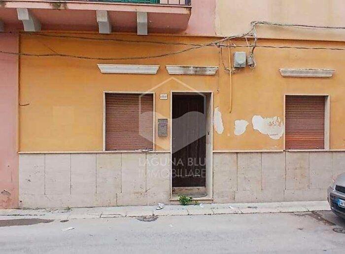 Casa quadrilocale in vendita in Via Armando Diaz, Marsala