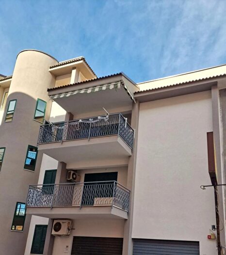 Appartamento quadrilocale in vendita in Via Leopardi, Carini