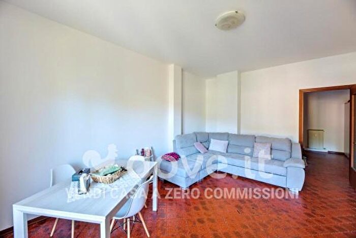 Appartamento trilocale in vendita in Via Pineta, Montegrino Valtravaglia