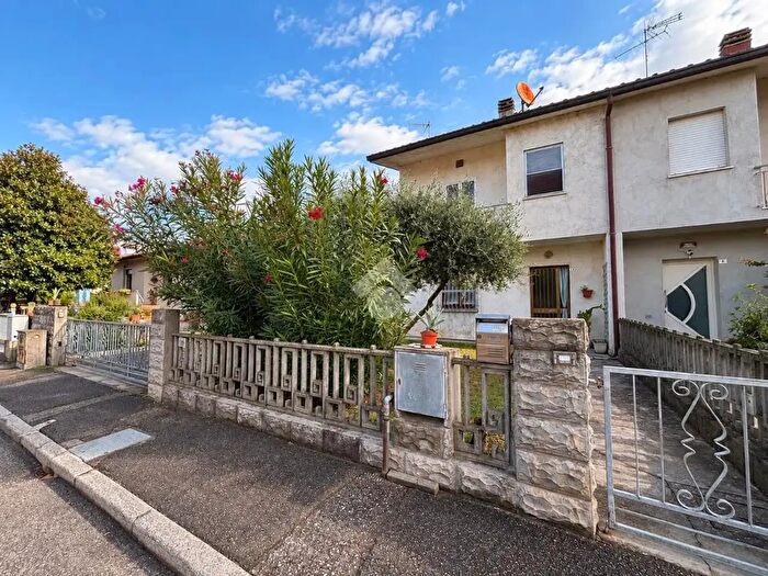 Casa trilocale in vendita in Via Ivo Servidei, Fusignano