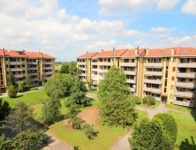 Appartamento quadrilocale in vendita in Via V Veneto, Cornaredo