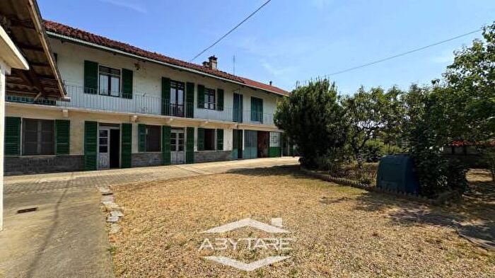 Casa con 6 locali in vendita in Borgata Brassi, Carignano