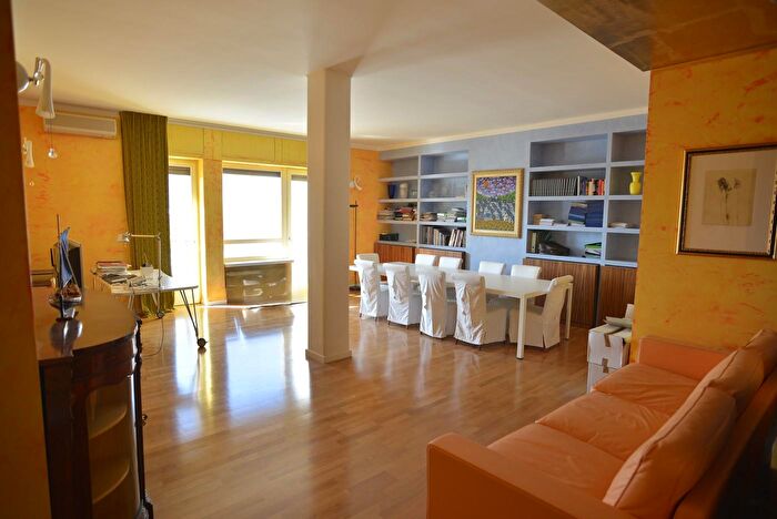 Appartamento con 7 locali in vendita in Egnazia, Bari