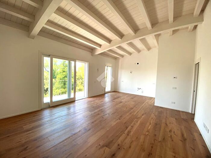 Appartamento quadrilocale in vendita in Viale della Repubblica, Treviso