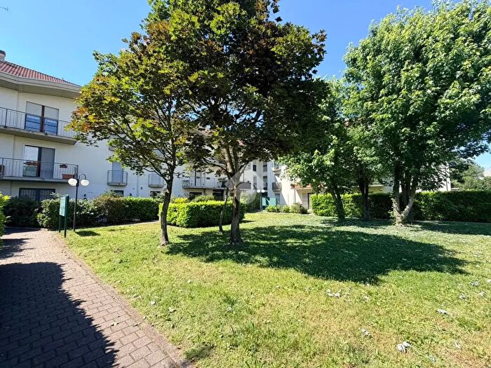 Appartamento trilocale in vendita in Via Rose, Brescia