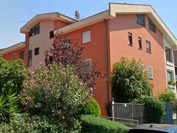 Appartamento trilocale in vendita in Via Carlo Siverio, Roma