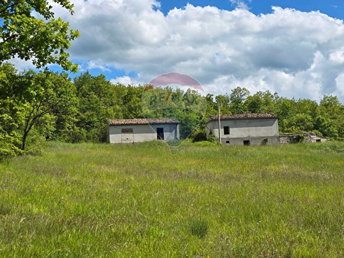 Casa con 6 locali in vendita in Località Bagnaturo, Lettopalena