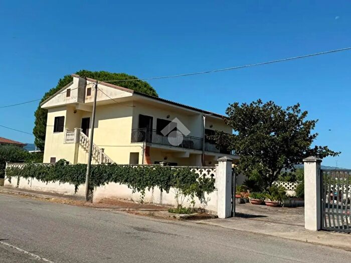Appartamento con 12 locali in vendita in Parco dei Principi, CoriglianoRossano