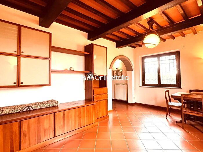 Casa con 5 locali in vendita in Via San Martino per Galceti Prato, Prato