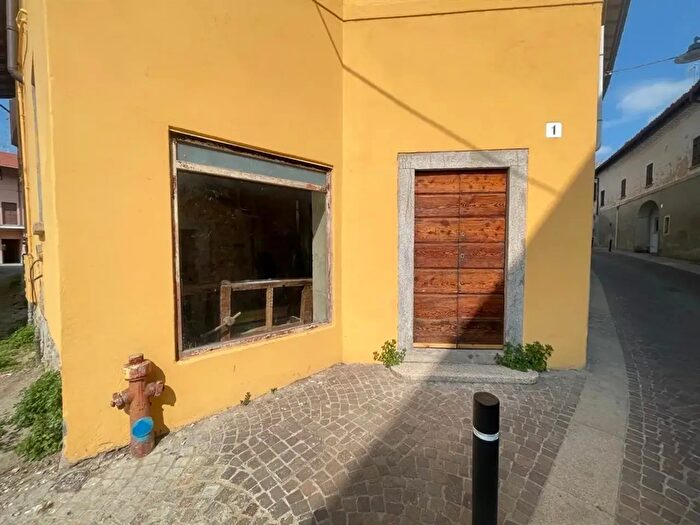 Casa bilocale in affitto in Via Italia, Carnago