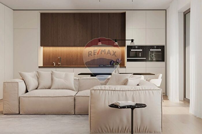 Appartamento quadrilocale in vendita in Via Pace, Desenzano Del Garda