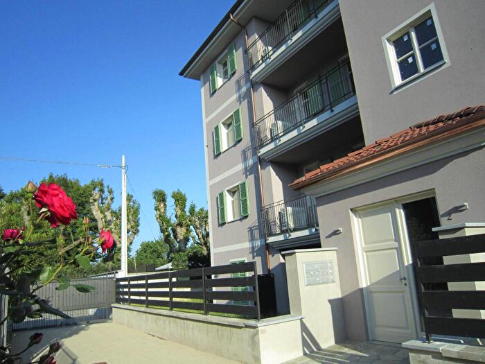 Appartamento quadrilocale in affitto in Via Giovanni Giolitti, Centro, Cherasco