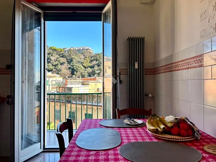 Appartamento quadrilocale in vendita in Via Venezia, Genova