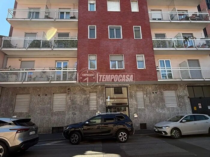 Appartamento trilocale in vendita in Via De Ponti, Cinisello Balsamo