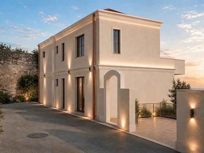 Casa in vendita in Via Roccazze Snc, Milazzo