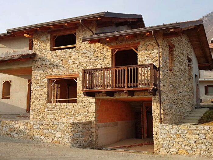 Casa con 5 locali in vendita in Via SAntonio, Cantalupa