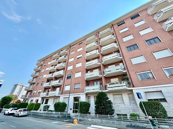 Appartamento quadrilocale in vendita in Via Torino Beinasco Torino Piemonte Italia, Beinasco