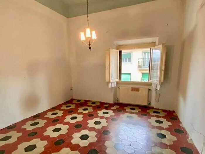 Appartamento con 6 locali in vendita in Firenze