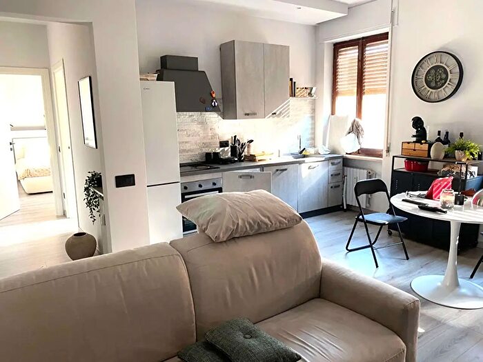 Appartamento trilocale in affitto in Via Tonso, Alessandria