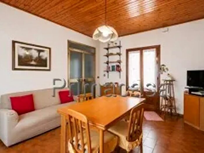 Casa con 5 locali in vendita in Via Novi, Rolo