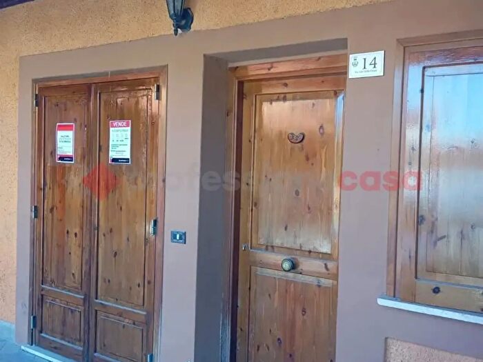 Appartamento trilocale in vendita in Via della Cerasa, Rocca Di Botte